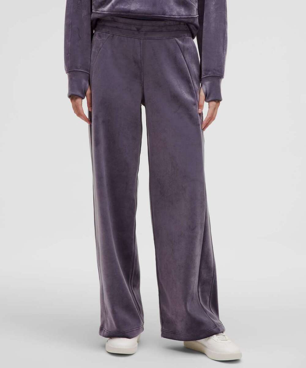 Lululemon NWT Scuba Mid-Rise Wide-Leg Pant Velvet Nightfall Size XXXS Sweatpants